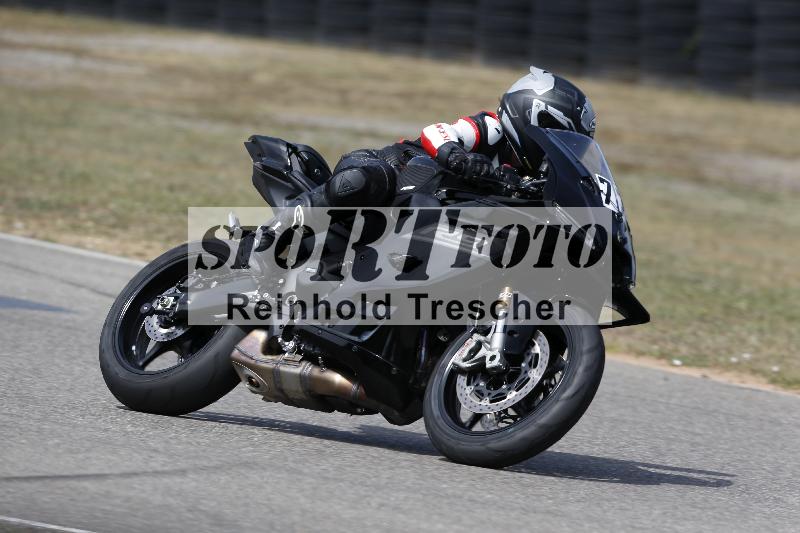 /37 09.08.2026  Pluess Motosport ADR/Einsteiger/77